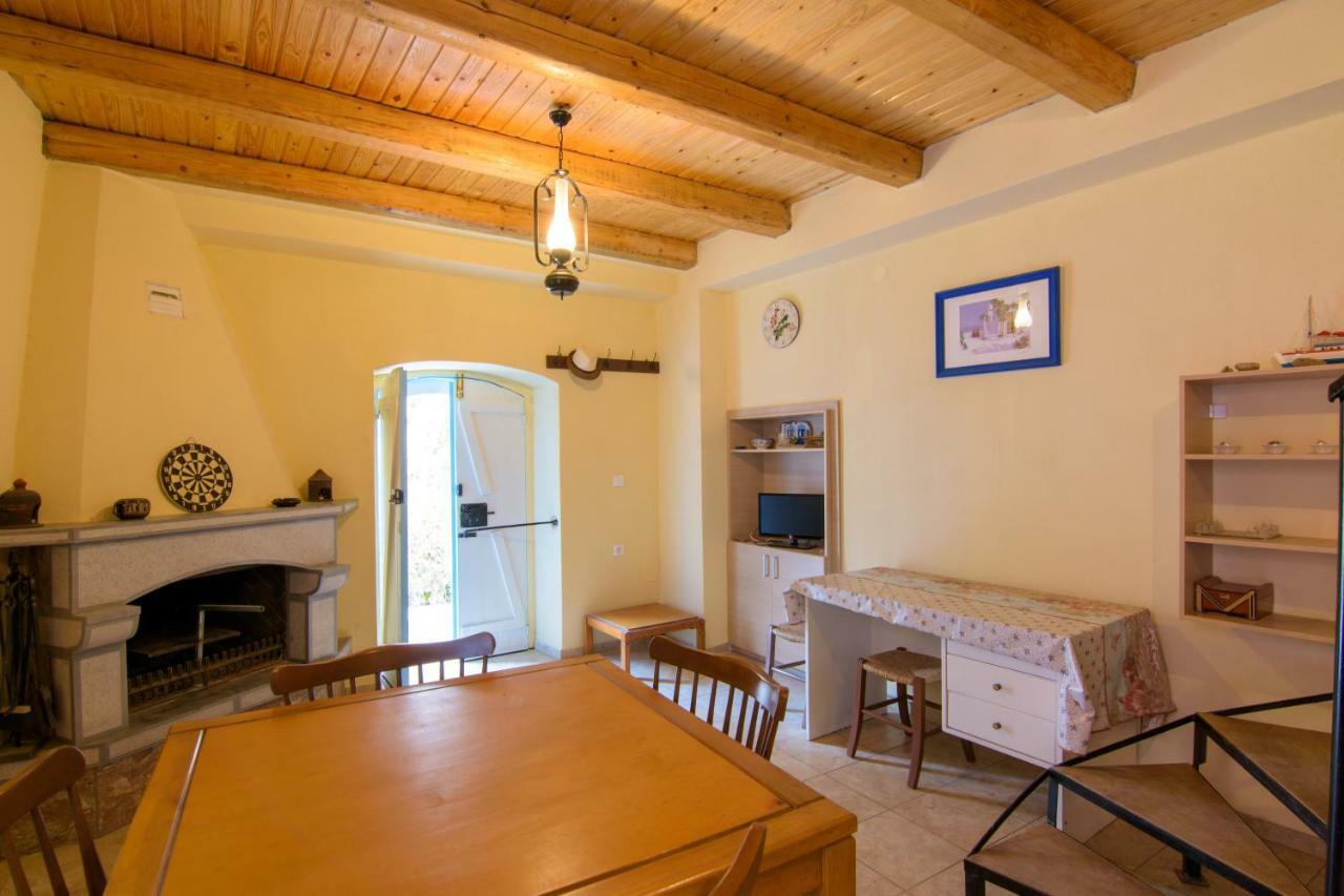 Lilas Traditional Maisonette Elounda Exterior foto